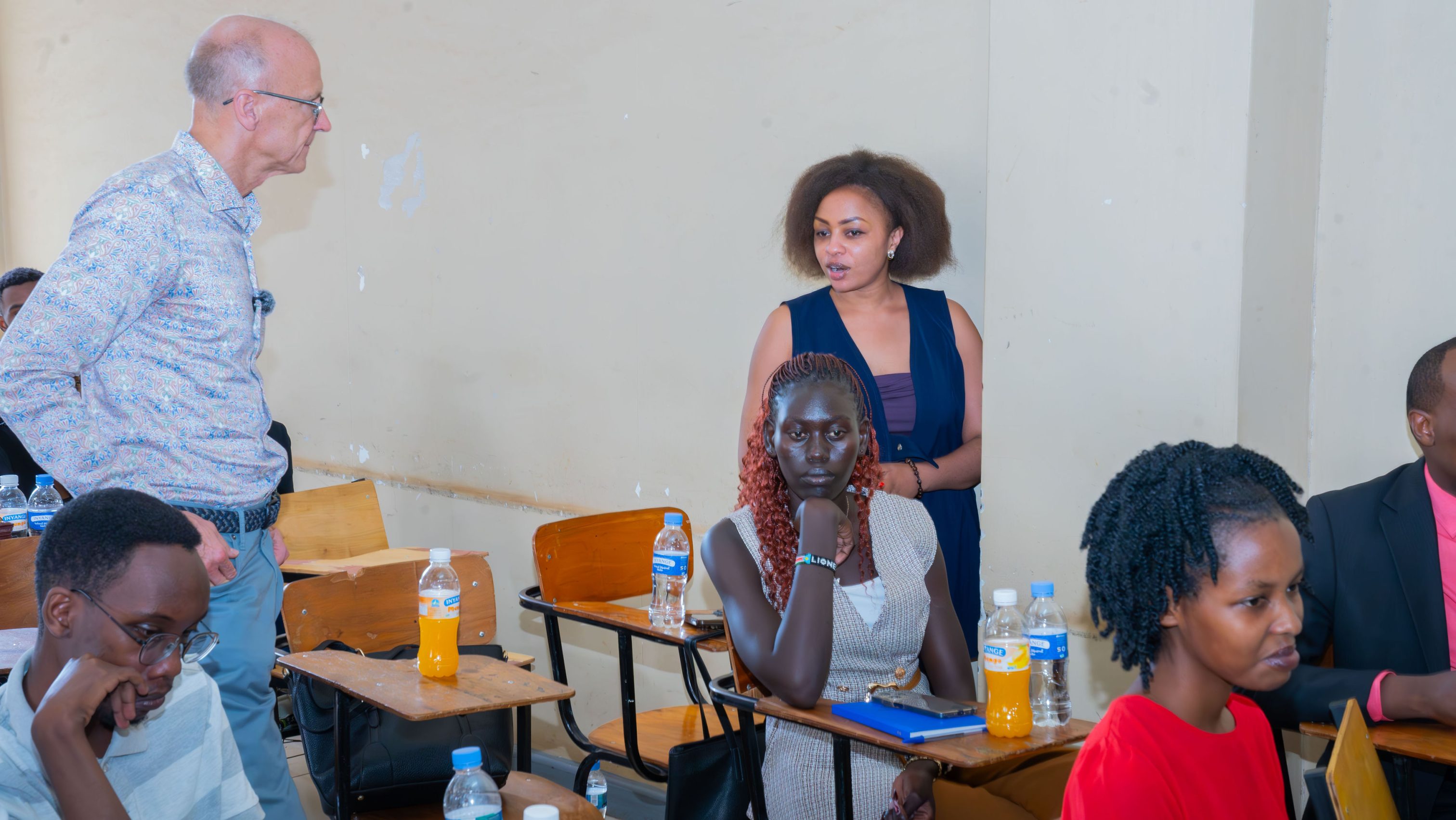 MKUR Students Explore Freedom of Expression in the Digital Age